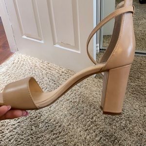 Nude Vince heels